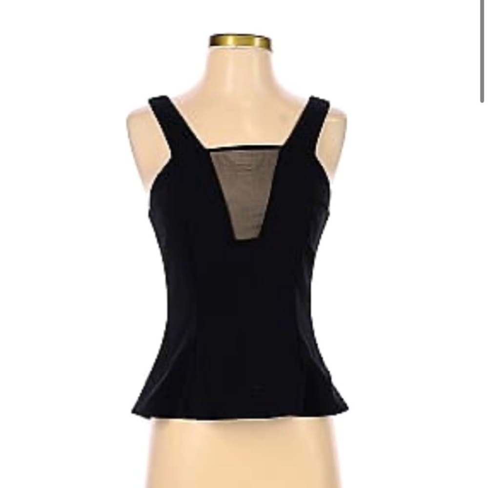 Black pretty sleeveless blouse